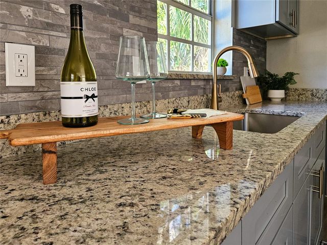 8203 N SEMMES STREET, Tampa, FL 33604