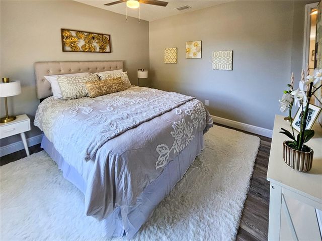 8203 N SEMMES STREET, Tampa, FL 33604