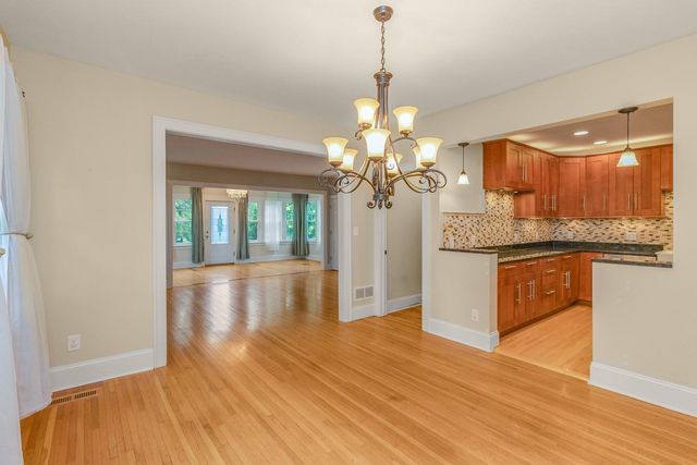 1004 Sheridan Avenue N, Minneapolis, MN 55411