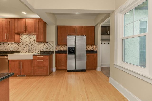 1004 Sheridan Avenue N, Minneapolis, MN 55411