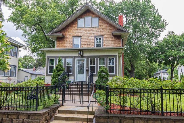 1004 Sheridan Avenue N, Minneapolis, MN 55411
