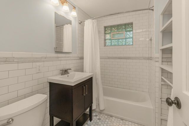 1004 Sheridan Avenue N, Minneapolis, MN 55411