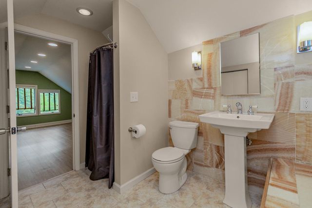 1004 Sheridan Avenue N, Minneapolis, MN 55411