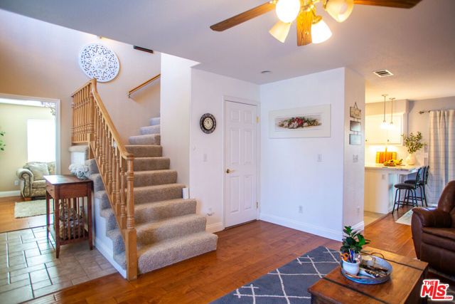 821 Coiner Court, Los Alamos, CA 93440