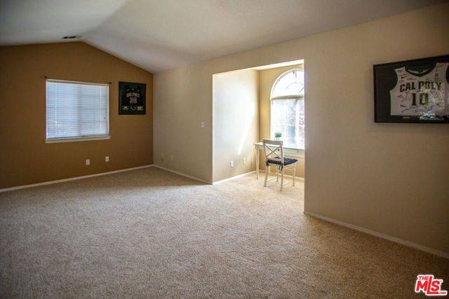 821 Coiner Court, Los Alamos, CA 93440