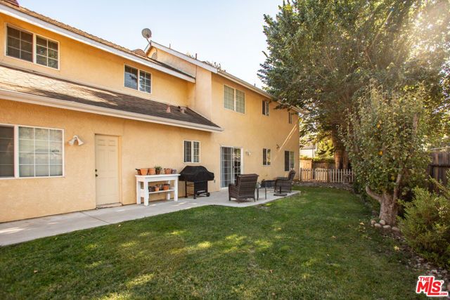 821 Coiner Court, Los Alamos, CA 93440