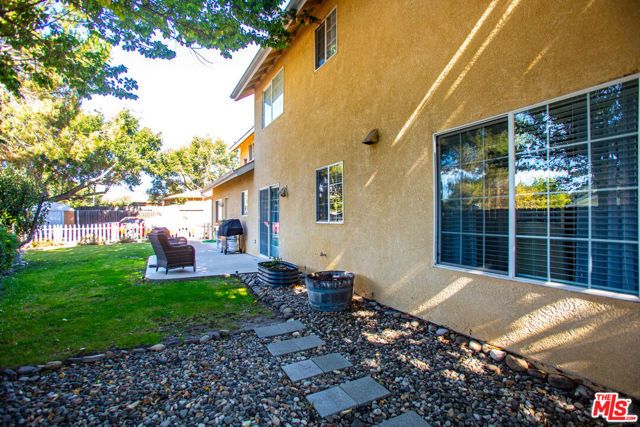 821 Coiner Court, Los Alamos, CA 93440