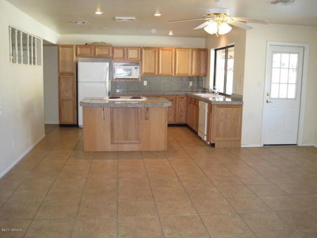 718 E Manhatton Drive, Tempe, AZ 85282