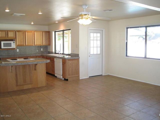 718 E Manhatton Drive, Tempe, AZ 85282