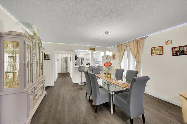 10187 Mangrove Dr 201, Boynton Beach, FL 33437