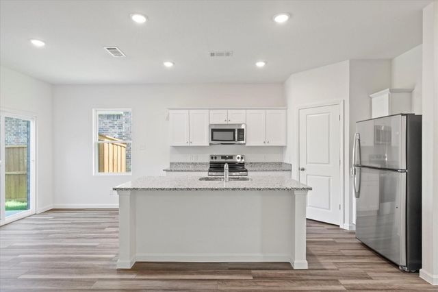3208 Dillonwood Street, Celina, TX 75009