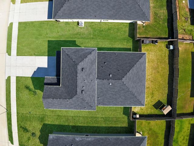 2215 Laurel Bloom Lane, Sealy, TX 77474