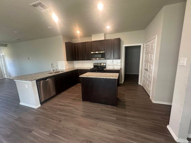 2032 Adeline Way, New Braunfels, TX 78130