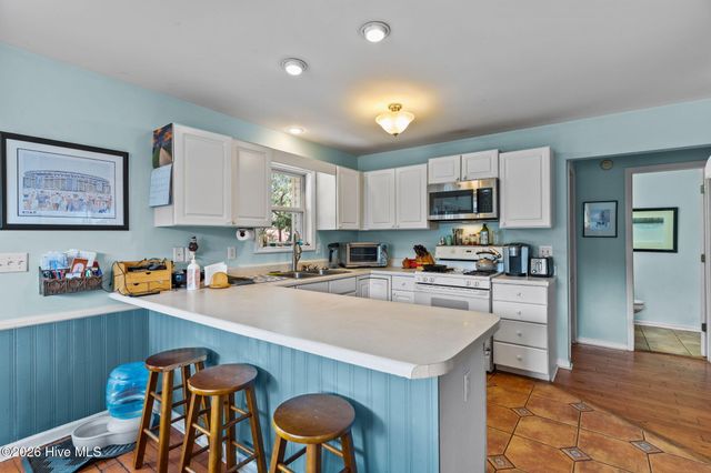 217 NE 61st Street, Oak Island, NC 28465
