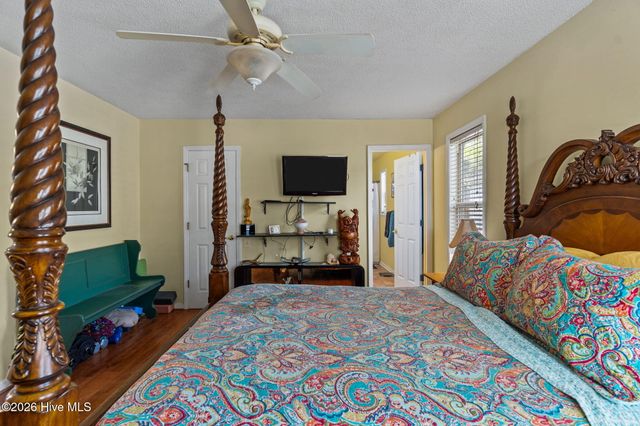 217 NE 61st Street, Oak Island, NC 28465
