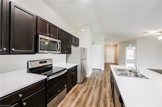 3109 14th ST SW, Lehigh Acres, FL 33976