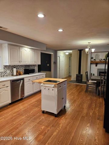 104 Windwood Drive, Elizabeth City, NC 27909