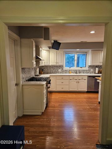 104 Windwood Drive, Elizabeth City, NC 27909