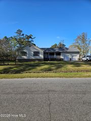 104 Windwood Drive, Elizabeth City, NC 27909