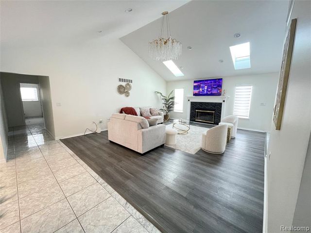 50531 Princeton Drive, Macomb, MI 48044