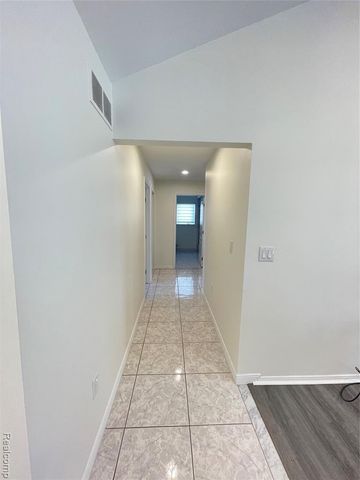 50531 Princeton Drive, Macomb, MI 48044