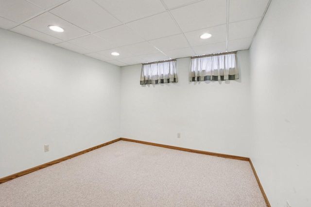 8810 S Patricia BOULEVARD, Oak Creek, WI 53154