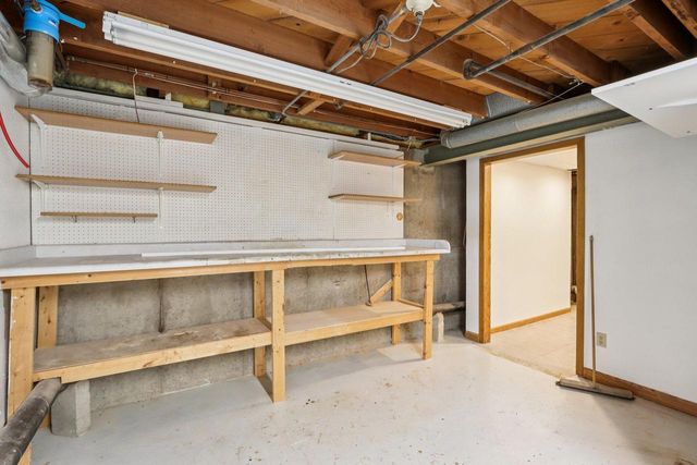 8810 S Patricia BOULEVARD, Oak Creek, WI 53154