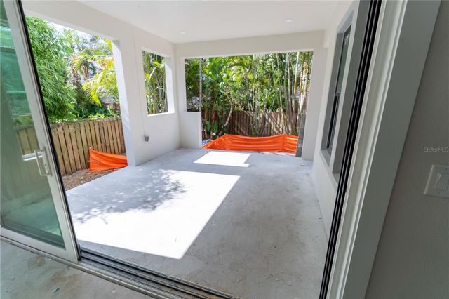 4018 W CLEVELAND STREET, Tampa, FL 33611