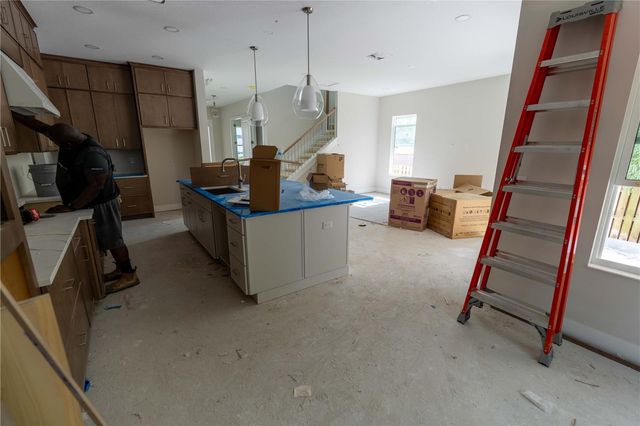 4018 W CLEVELAND STREET, Tampa, FL 33611