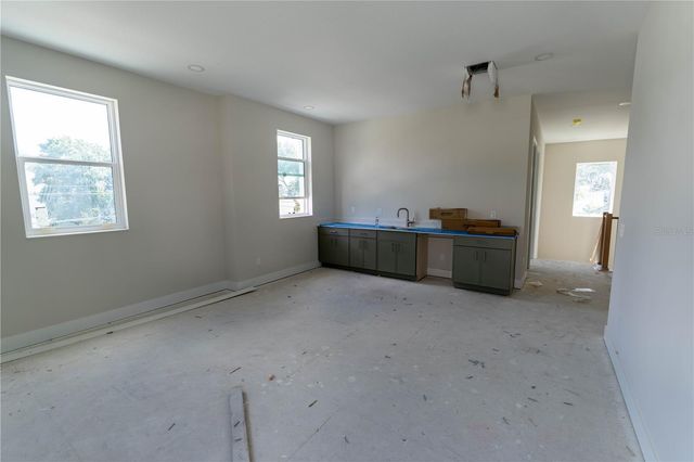 4018 W CLEVELAND STREET, Tampa, FL 33611