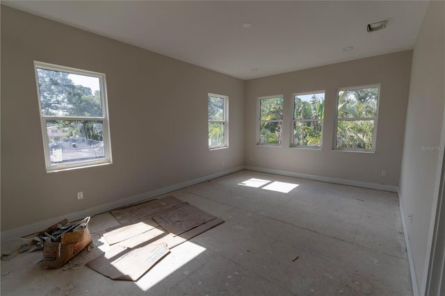 4018 W CLEVELAND STREET, Tampa, FL 33611