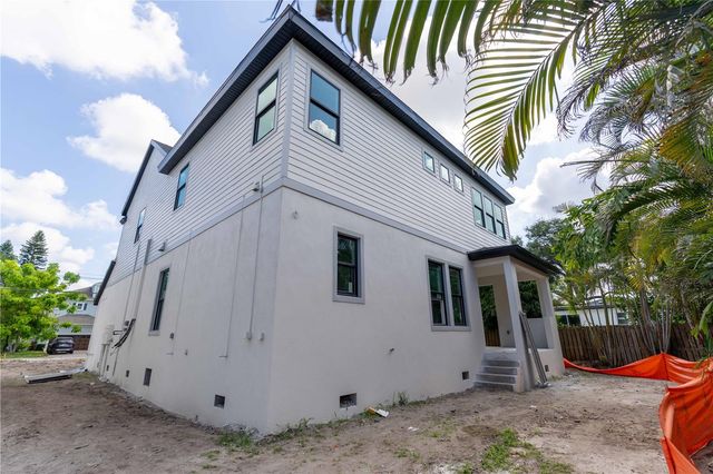 4018 W CLEVELAND STREET, Tampa, FL 33611