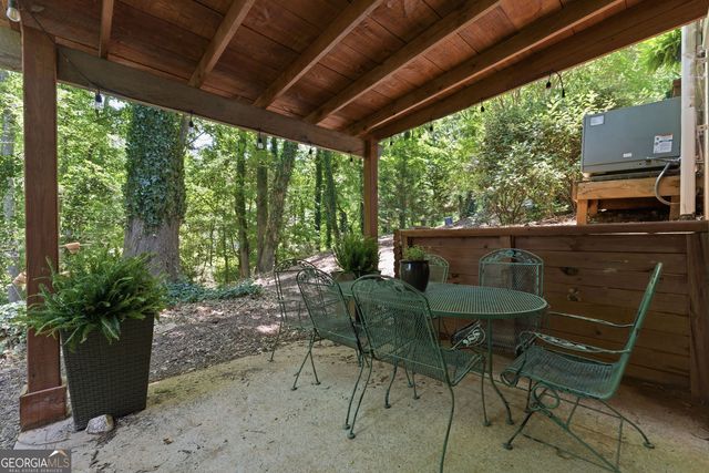 1042 Bailey Road, Woodstock, GA 30188