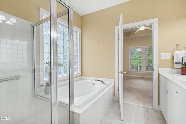 13 York Woods Place, Durham, NC 27705