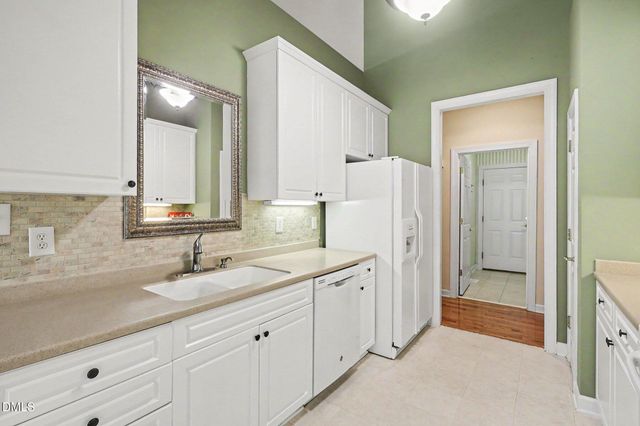 13 York Woods Place, Durham, NC 27705