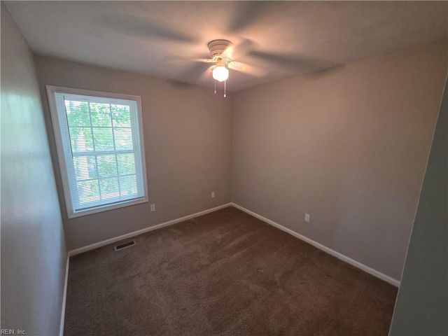 13 Colonial WAY, Chesapeake, VA 23325