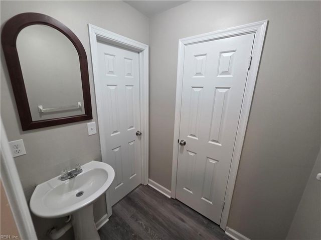 13 Colonial WAY, Chesapeake, VA 23325