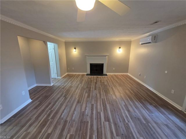 13 Colonial WAY, Chesapeake, VA 23325