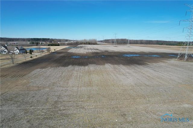 9100 Prov Neap Swan Road, Grand Rapids, OH 43522