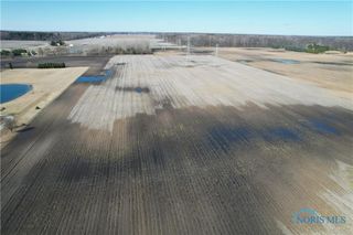 9100 Prov Neap Swan Road, Grand Rapids, OH 43522