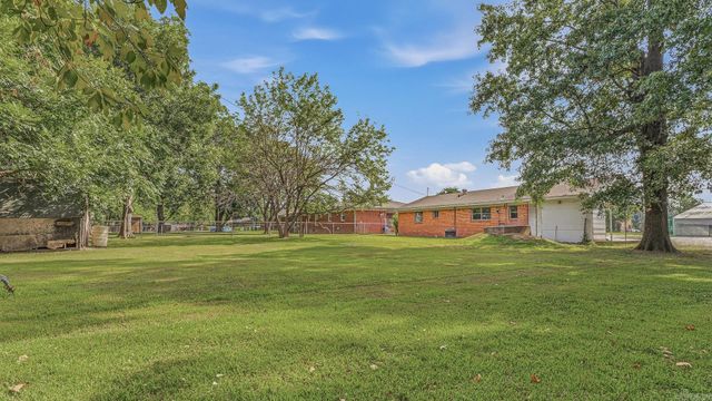 1511 N Church Street, Jonesboro, AR 72401