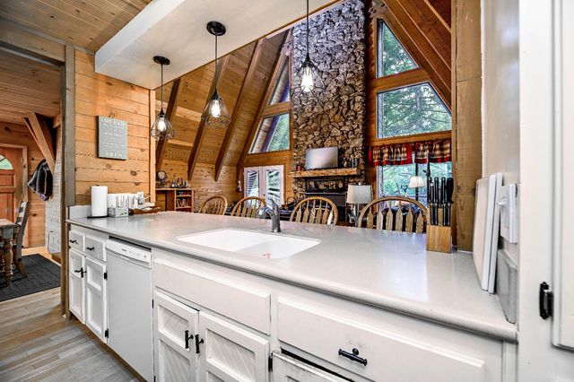 41864 Linnet Lane, Shaver Lake, CA 93664