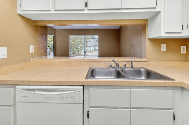 2941 SW 39TH AVENUE, Gainesville, FL 32608