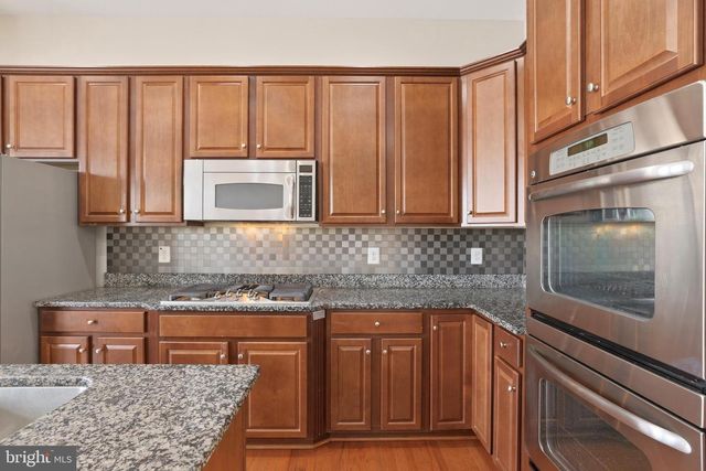 22660 AMBERJACK SQ, Brambleton, VA 20148