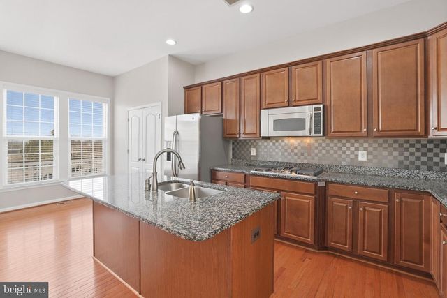 22660 AMBERJACK SQ, Brambleton, VA 20148