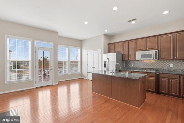 22660 AMBERJACK SQ, Brambleton, VA 20148