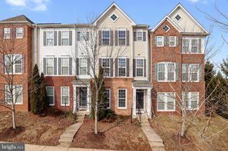 22660 AMBERJACK SQ, Brambleton, VA 20148