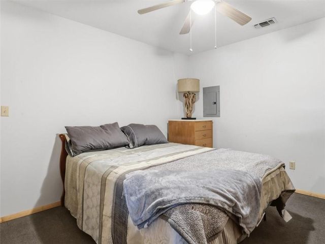 21756 Flippin Road, Warsaw, MO 65355