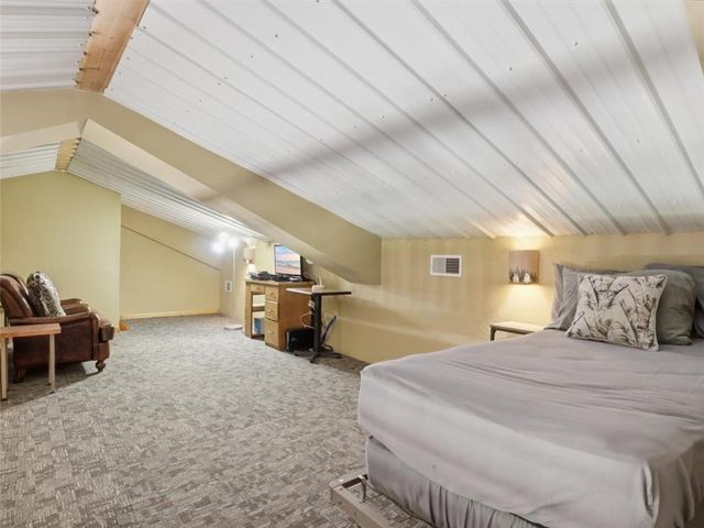 21756 Flippin Road, Warsaw, MO 65355