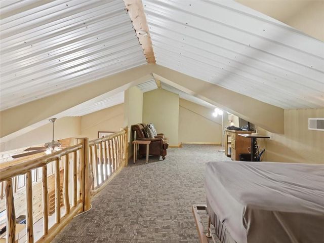 21756 Flippin Road, Warsaw, MO 65355